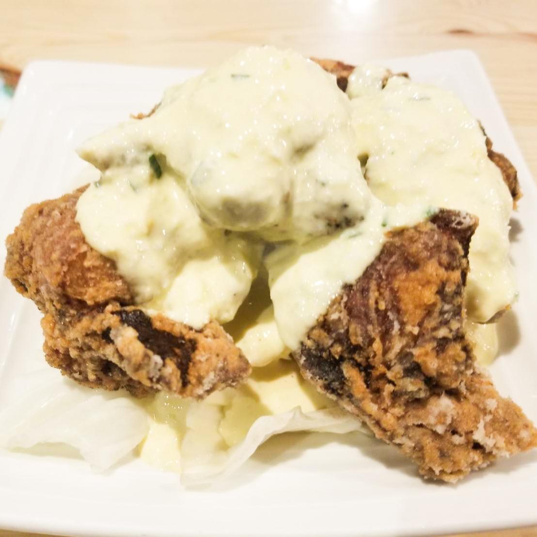 とりとり亭 タルタルぶっかけ唐揚げ