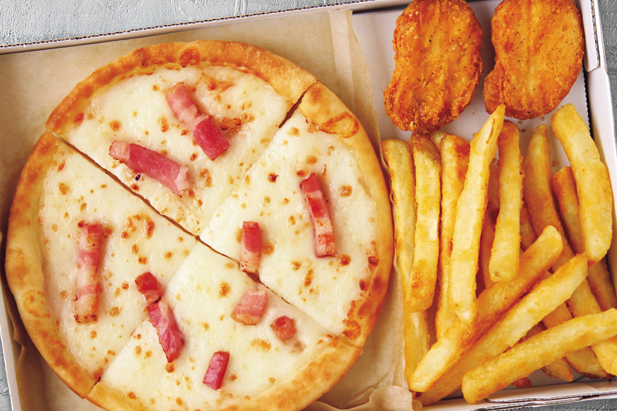 ピザハット チーズベーコン (ナゲット+ポテト)