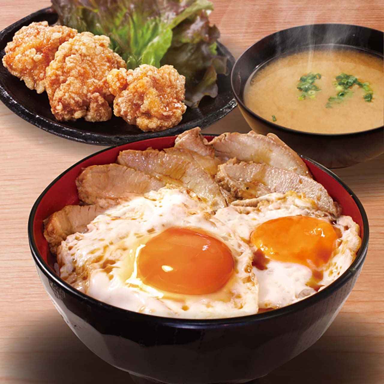 デリズ 焼豚玉子飯 肉ダブル (唐揚3・みそ汁)セット≪1777≫