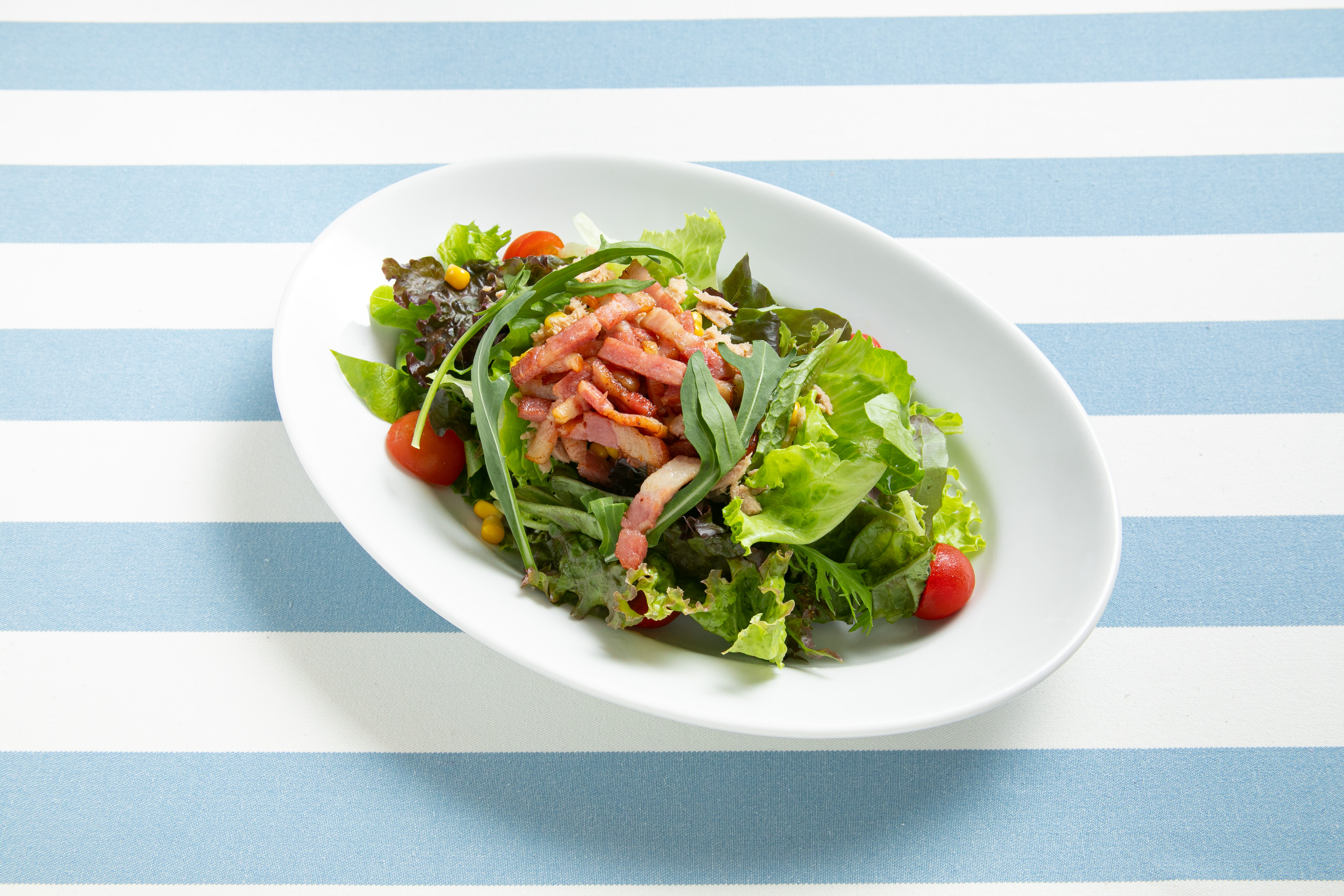 ピッツェリア マルデナポリ ツナとカリカリベーコンのサラダ(レギュラー)