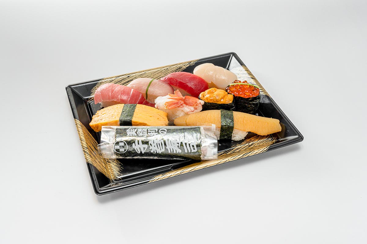 梅丘寿司の美登利総本店 特上にぎり Special Sushi Assortment
