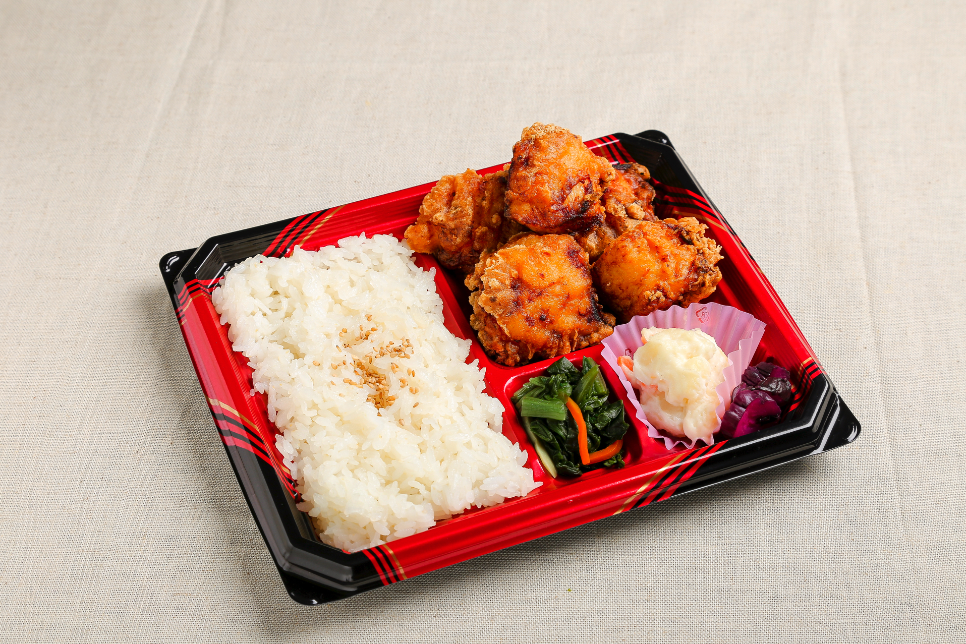 ぼんたぼんた おにぎり屋さんが作る国産地鶏の唐揚げ弁当