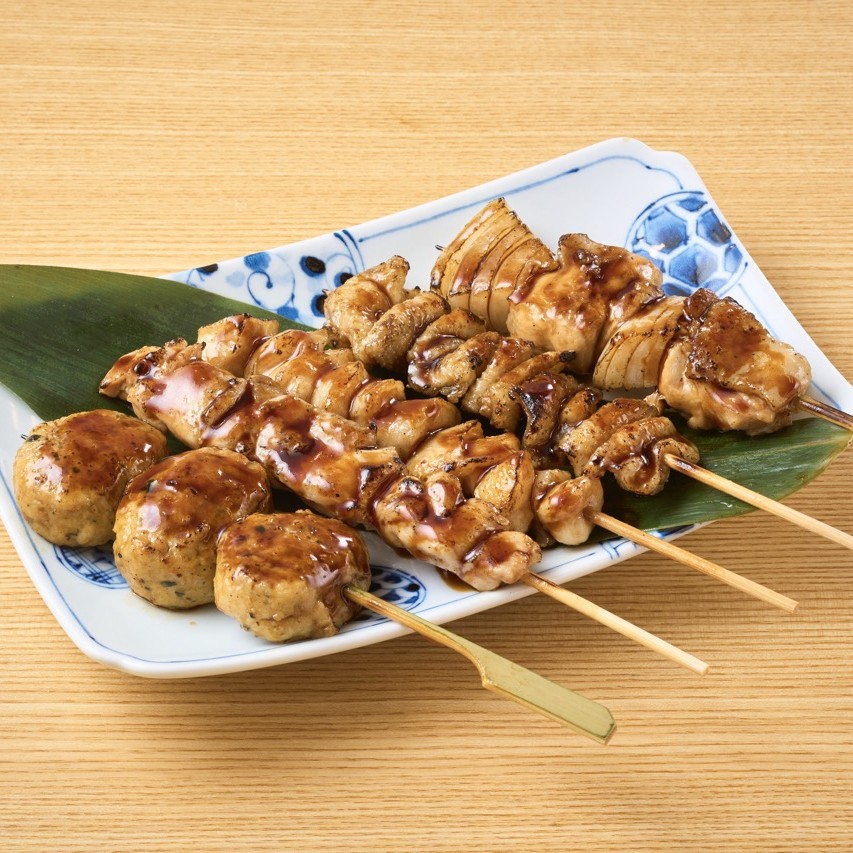 鳥良商店 おまかせ焼鳥5本盛り(たれ)