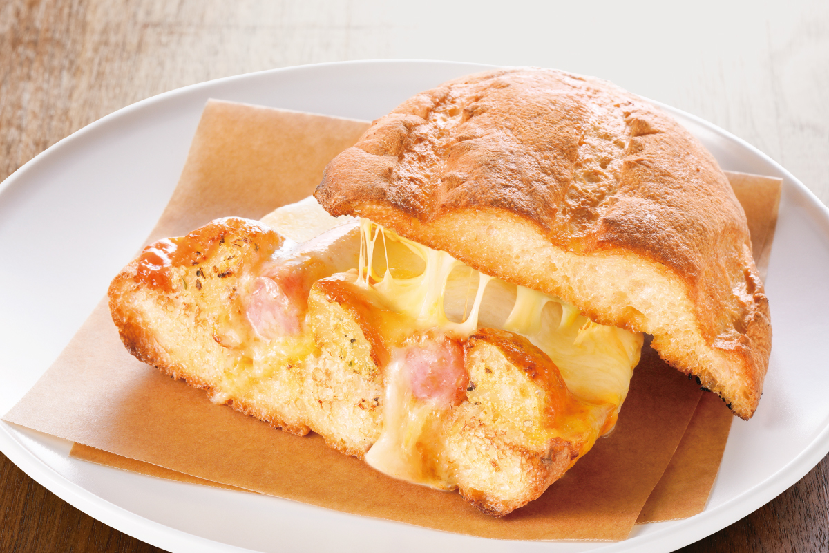 サンマルクカフェ サンマルクホットサンド とろ～り3種チーズのジャーマンポテト