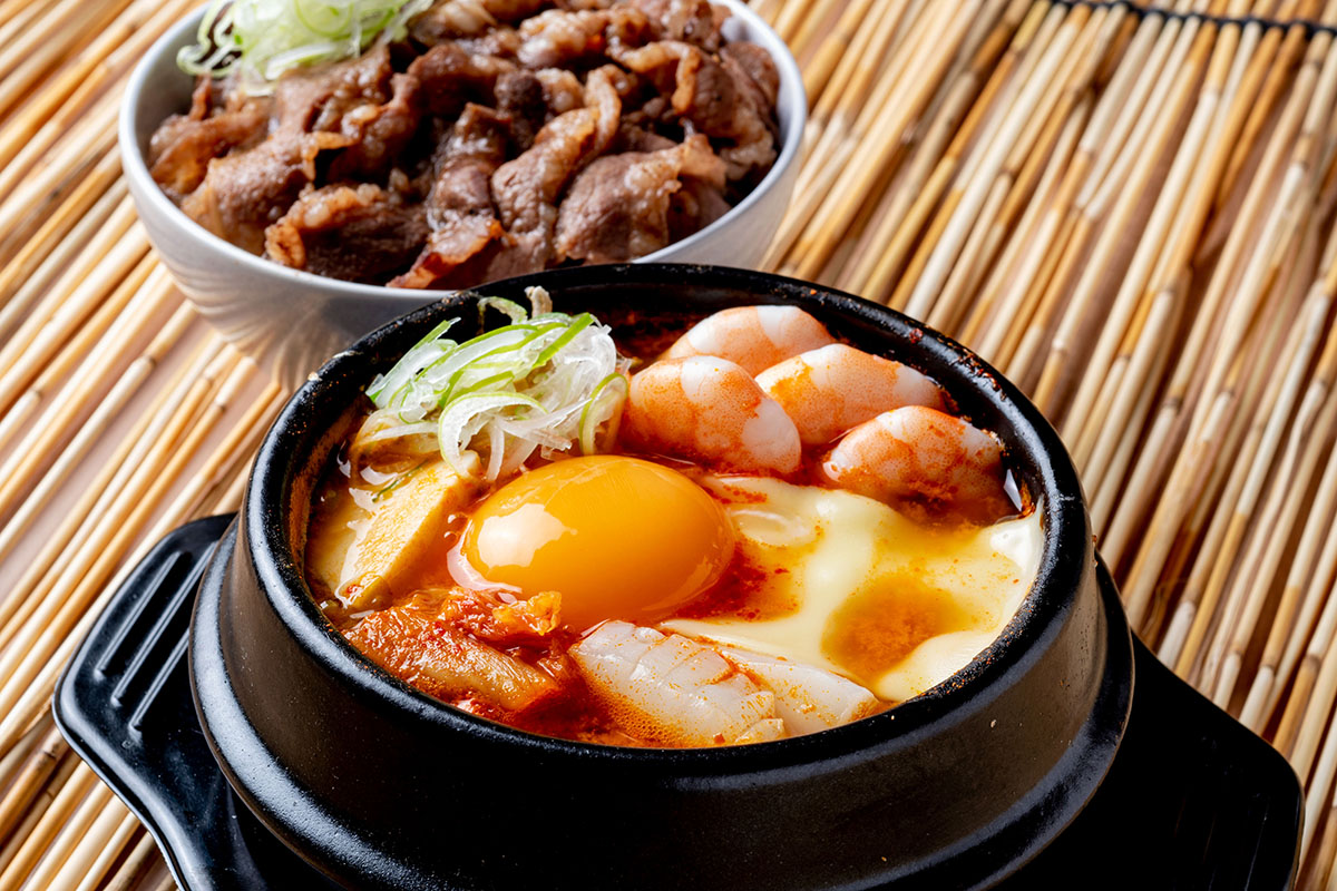 韓国カルビ丼とスンドゥブ 洞山 海鮮チーズスンドゥブ～ミニカルビ丼セット～
