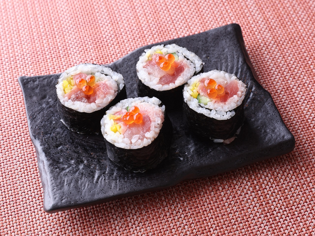 柿家すし 本まぐろ中巻き