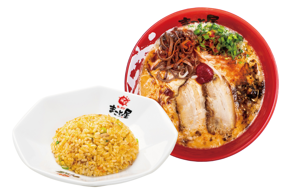 ラーメンまこと屋 赤辛牛じゃんラーメン半チャンセット