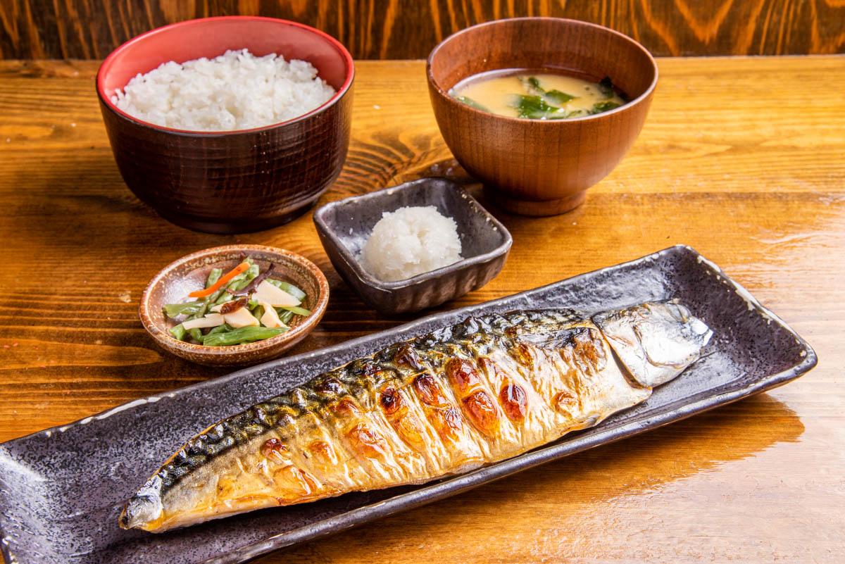 しんぱち食堂人気No.2 さば文化干し定食