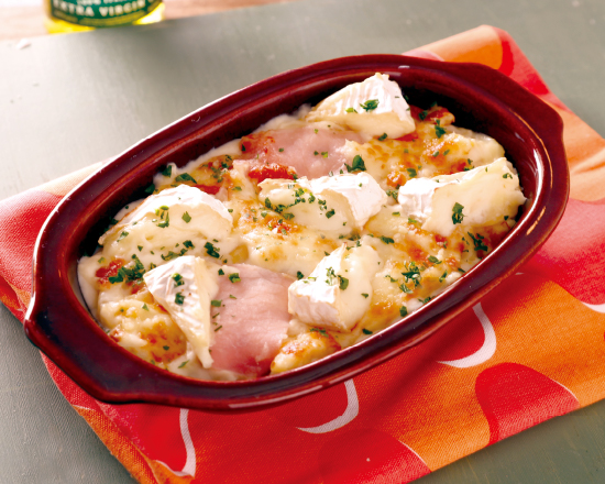 ピザーラスタイル 北海道カマンベールと生ハムのグラタン