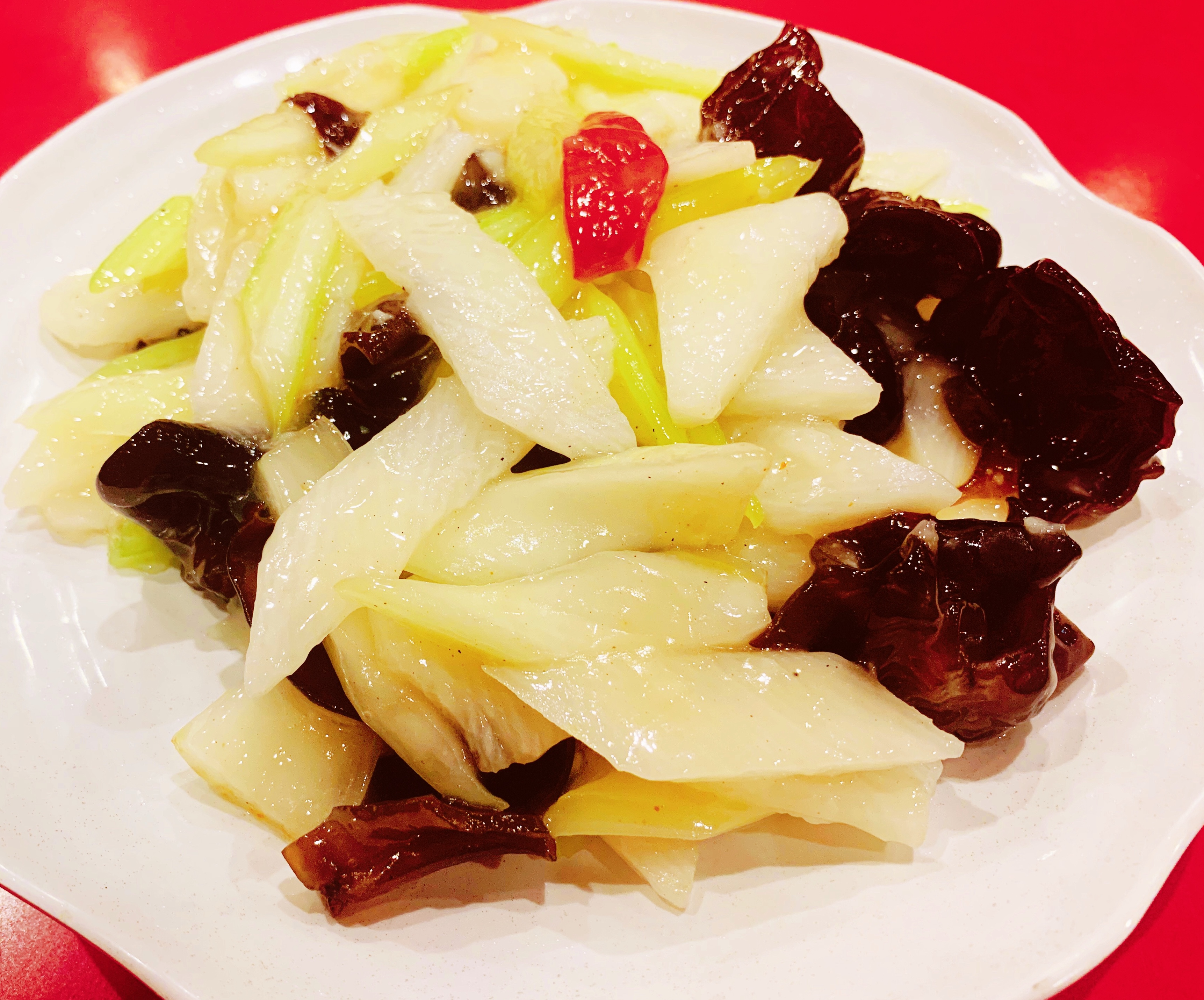 永利 セロリと山芋の塩炒め