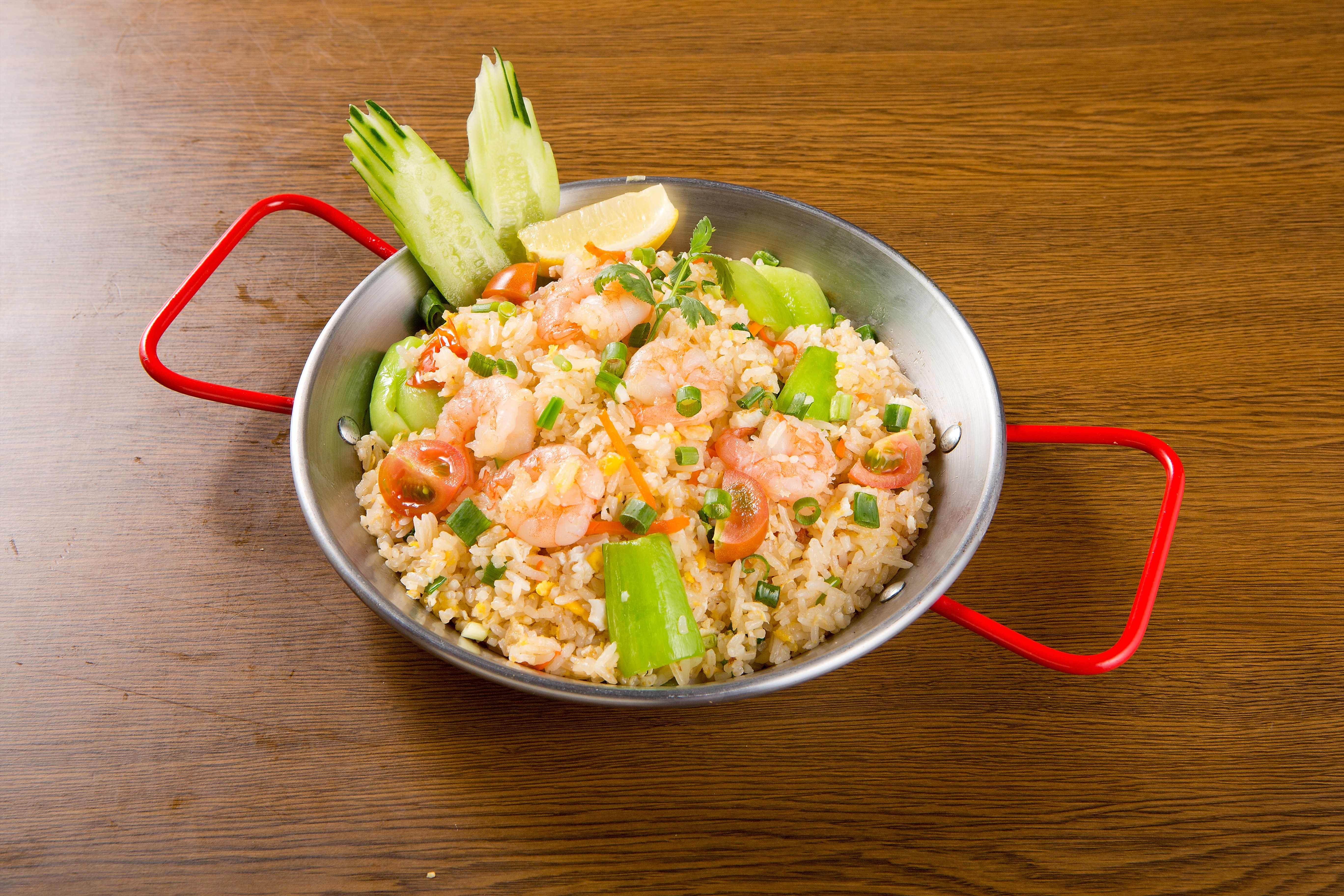 アジアンダイニングバー SAPANA(サパナ) エビ炒飯(カオパックン)Shrimp fried rice