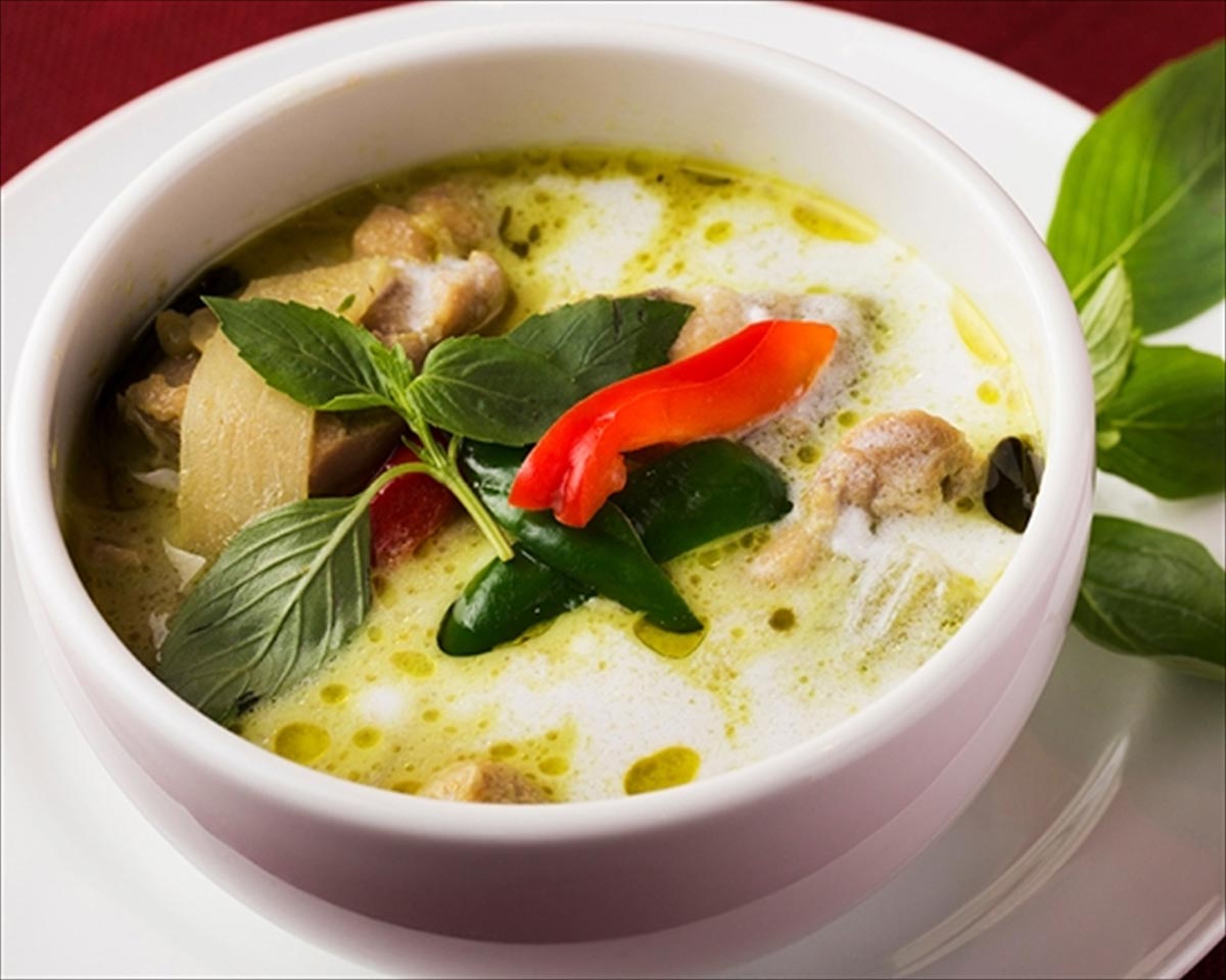 アジアンダイニングバー SAPANA(サパナ) 至極のグリーンカレー Green Curry(お弁当)