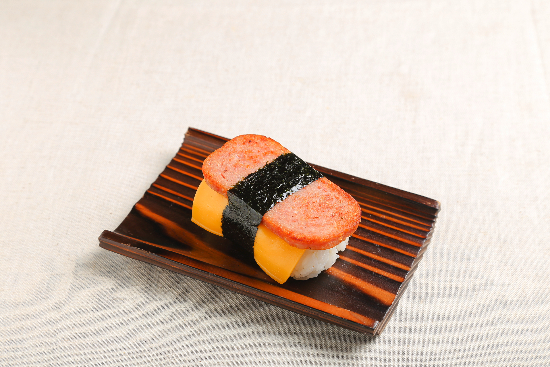 ぼんたぼんた がっつり！チーズinスパムにぎり