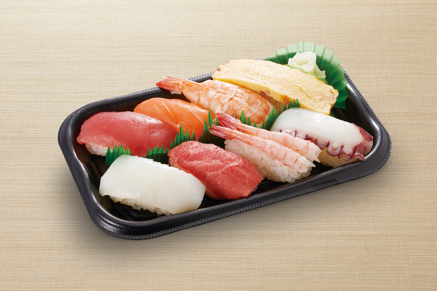 和食さと 寿司盛り合わせ<楓(かえで)>1人前