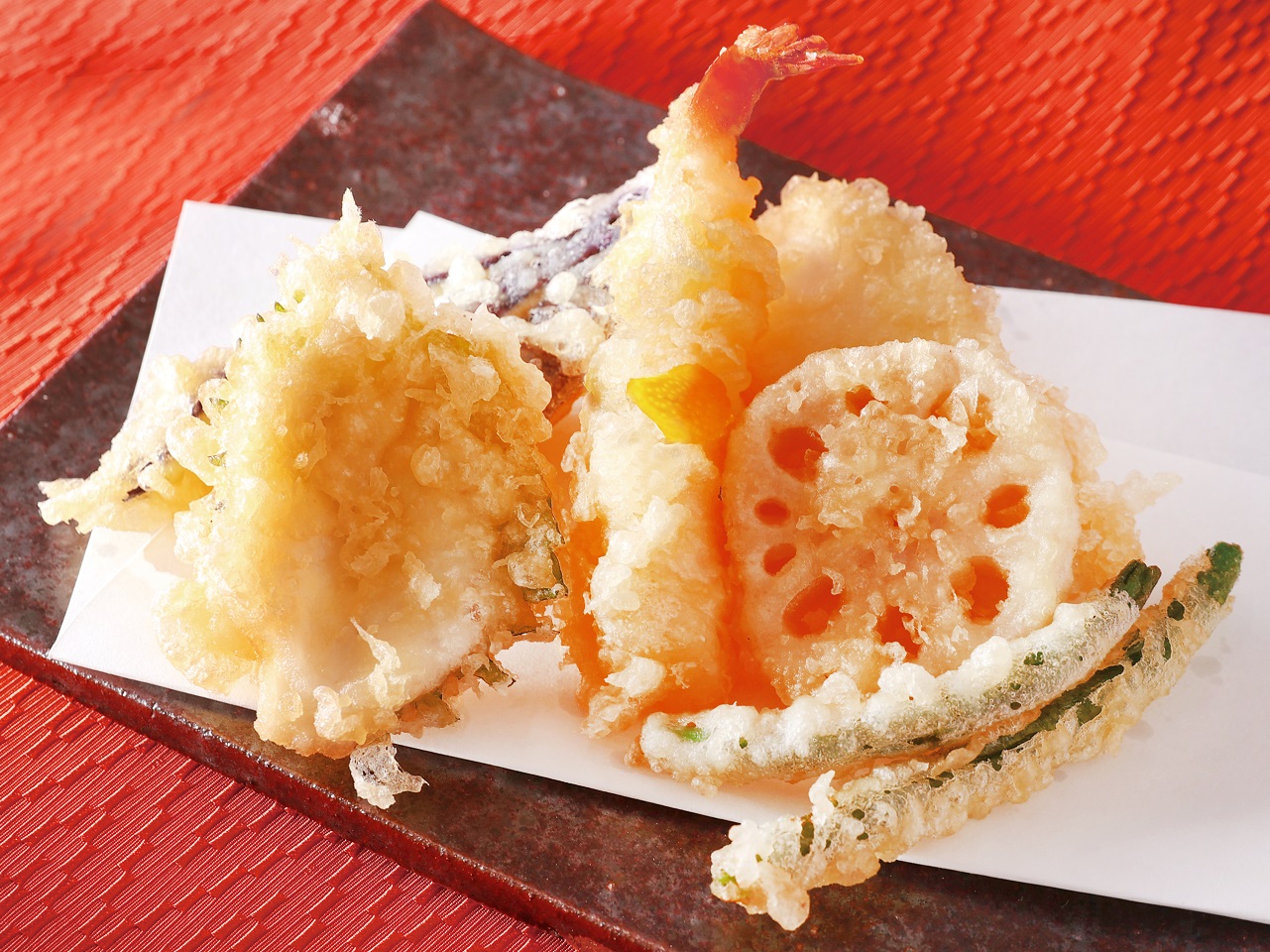 どんまつ 真鯛と海老の上天盛り 天つゆ(生姜・塩)付