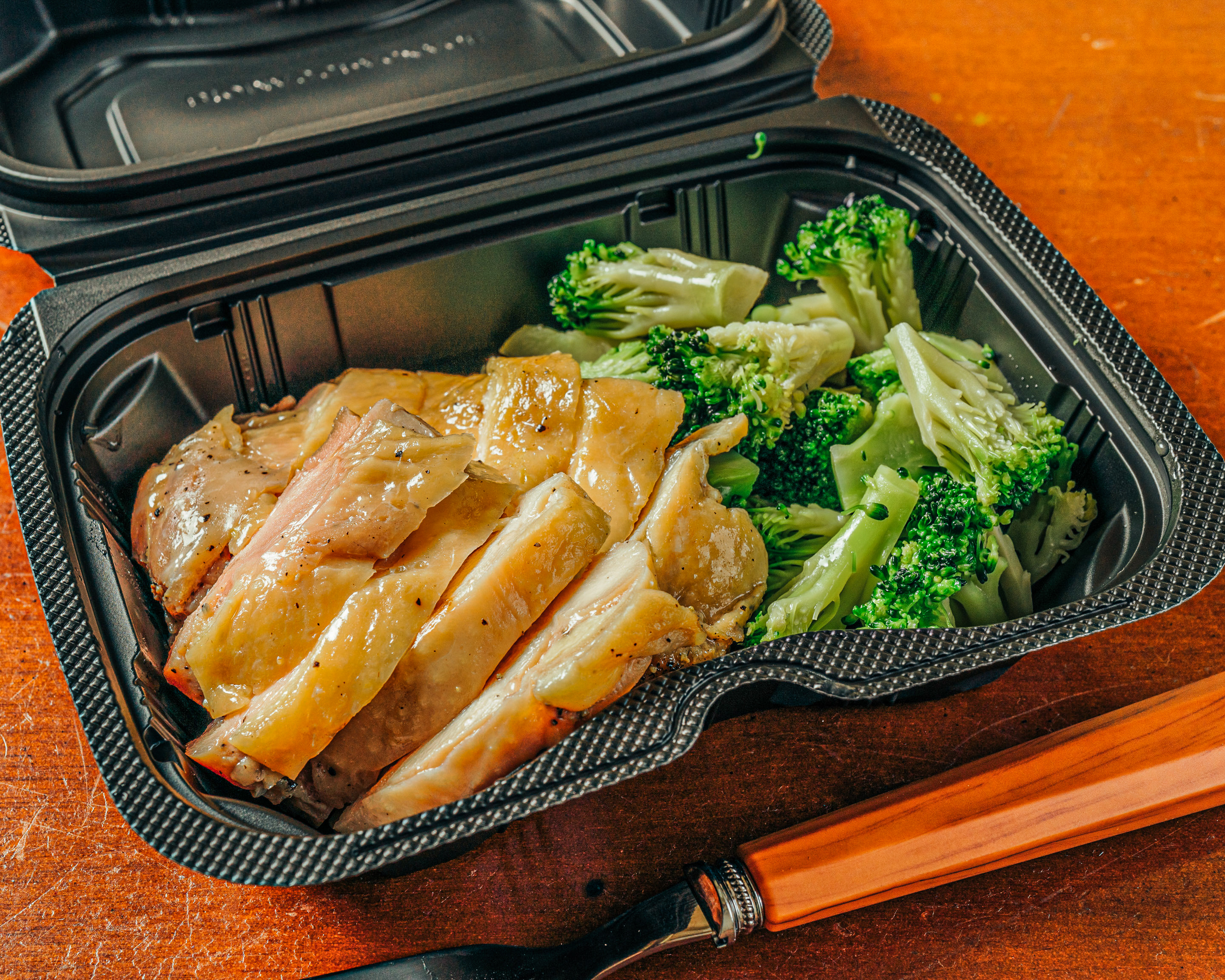 たっぷりたんぱく肉とブロッコリー生活 【たんぱく質47.9g】味わい鶏もも肉とブロッコリー(鶏もも200g)