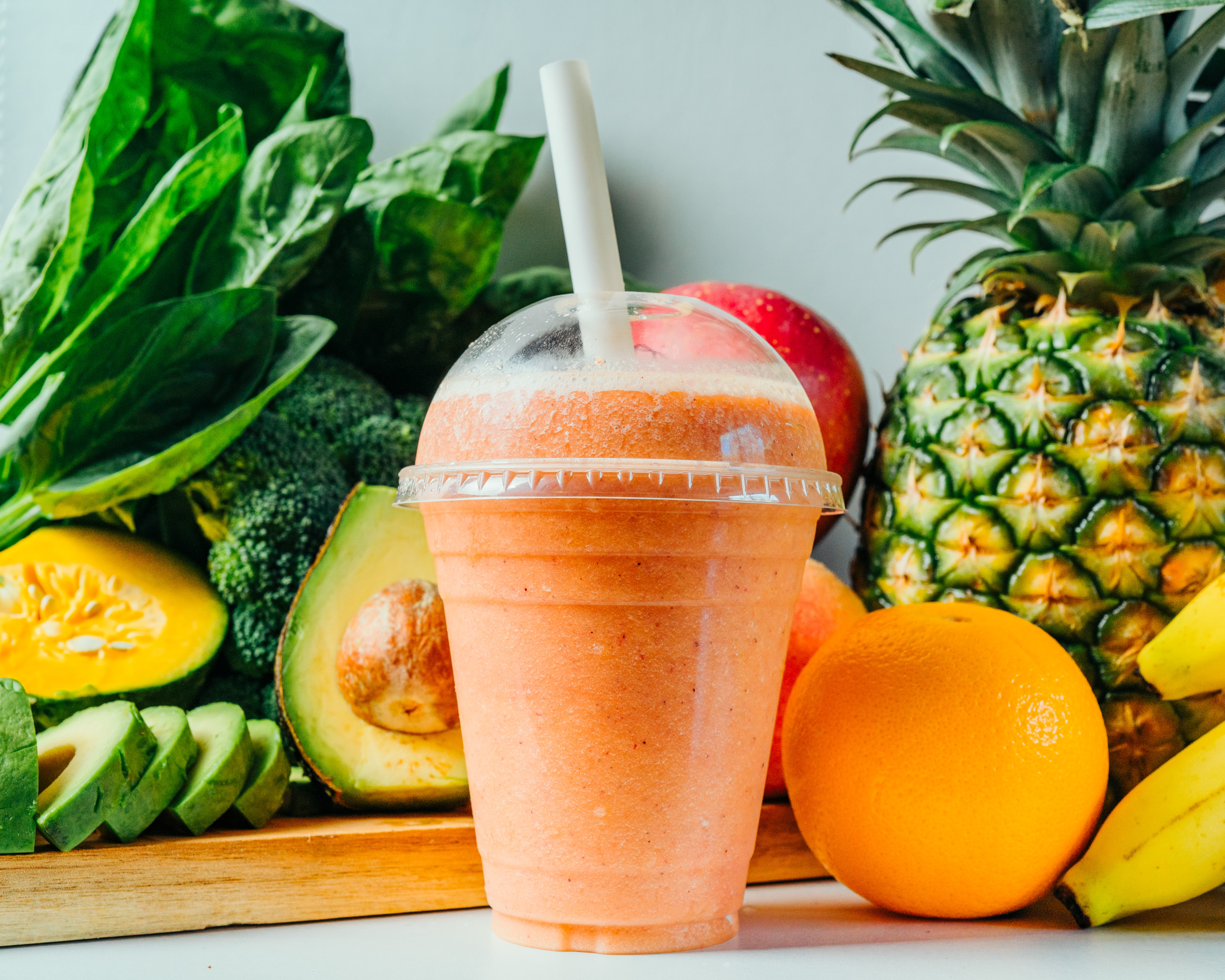 美と健康スムージースタイル アップル×ピーチ×ベリースムージー Apple x Peach x Berries Smoothie