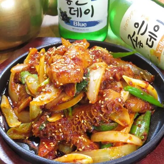 韓国料理 ホンデポチャ ホルモン炒め