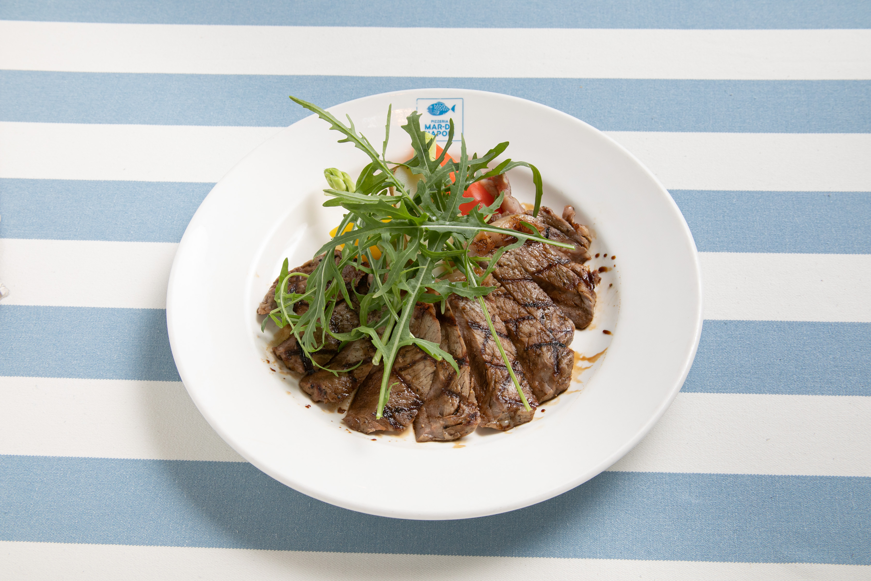 ピッツェリア マルデナポリ 短角牛のタリアータ(200g)