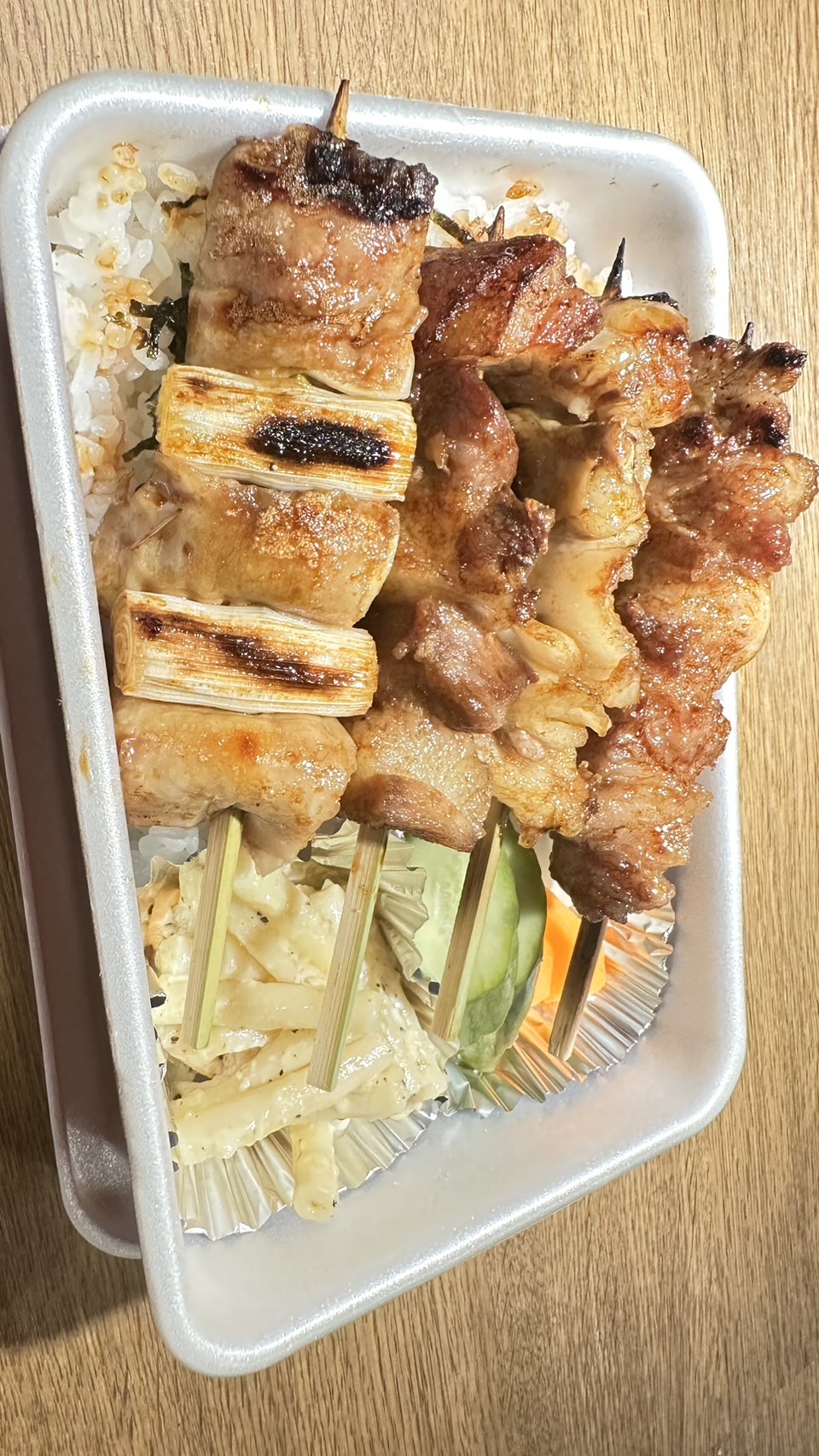 もつ焼きばん こってりもつ焼き弁当