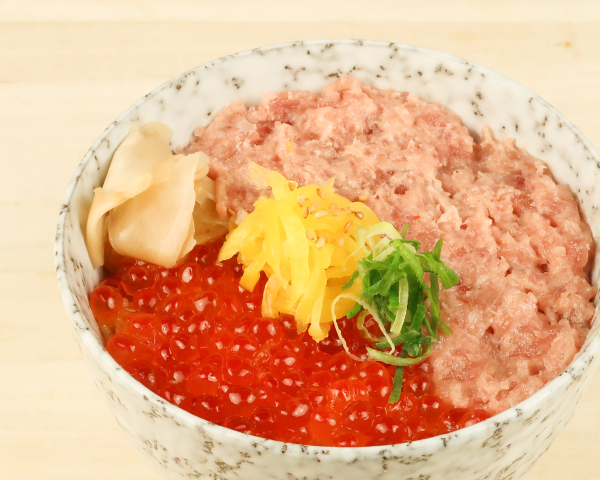 鮨おゝたに 頬緩む「いくらねぎとろ丼」