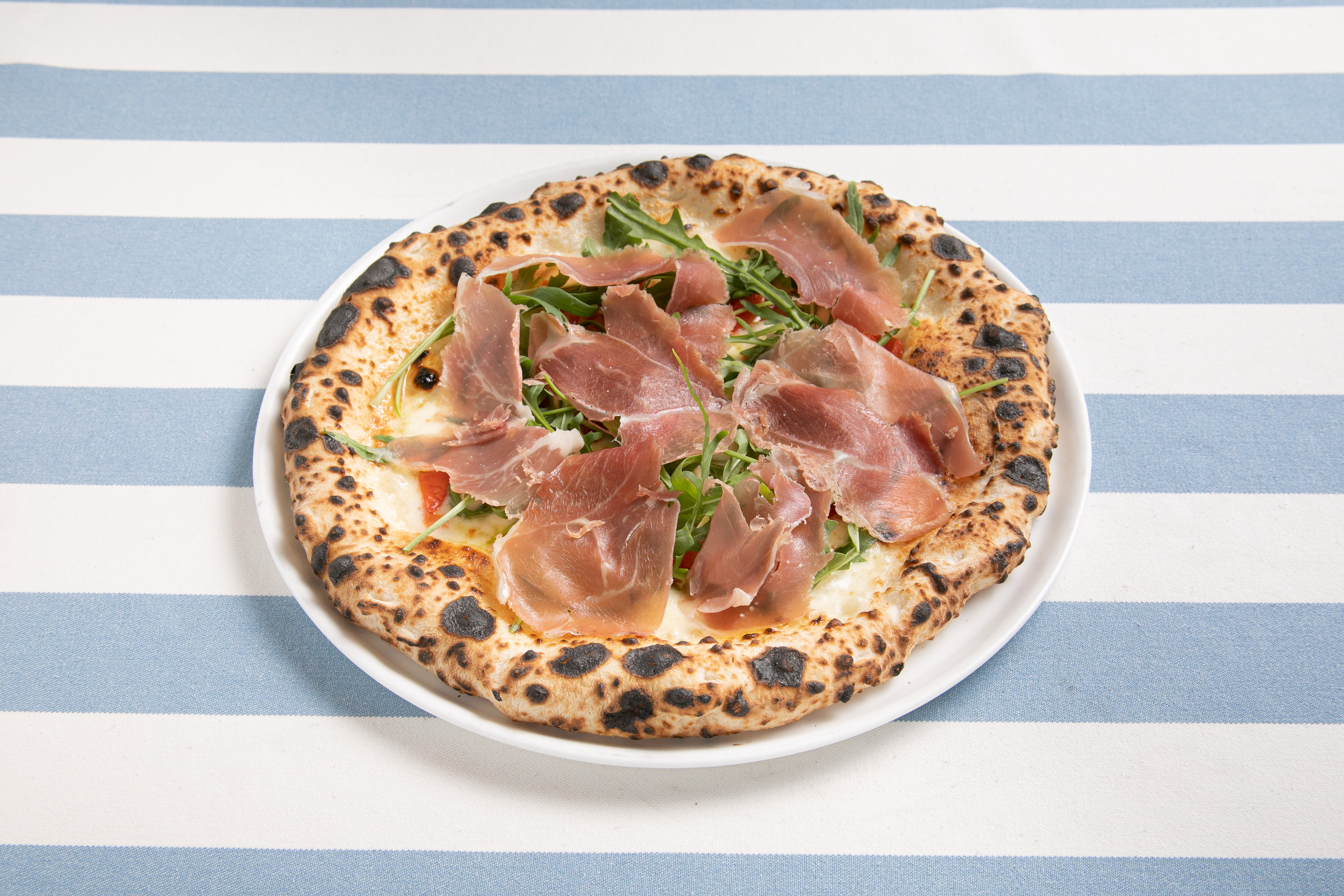 ピッツェリア マルデナポリ プロシュート・エ・ルッコラ