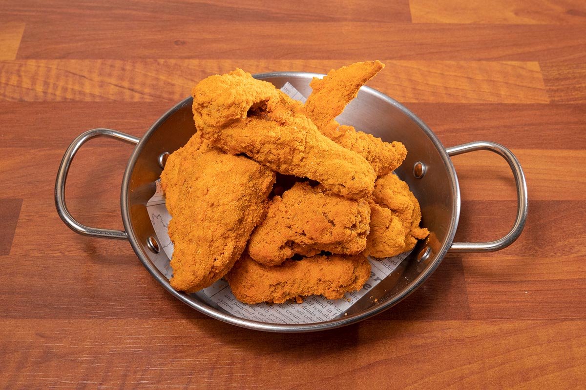 ネネチキン ハーフ甘辛チキン/Haif Size spicy cheese snowing chicken/ 반 마리 핫 스노윙