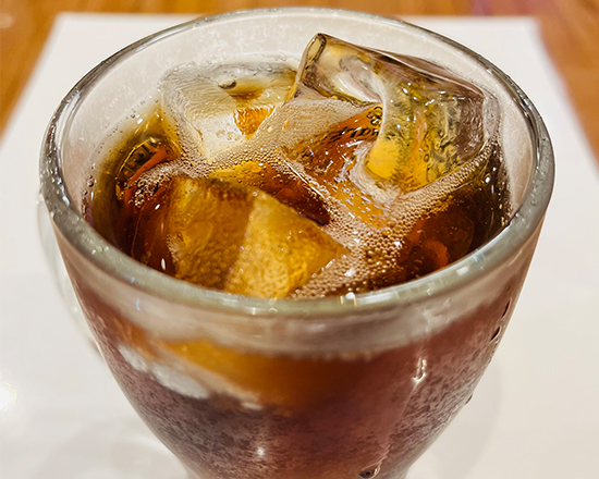 餃子酒場 コーラ