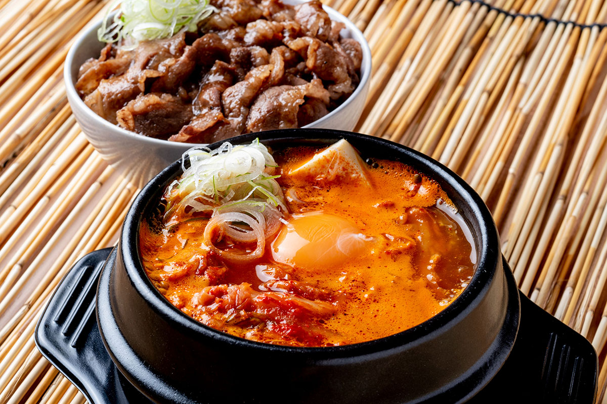 韓国カルビ丼とスンドゥブ 洞山 キムチスンドゥブ～ミニカルビ丼セット～