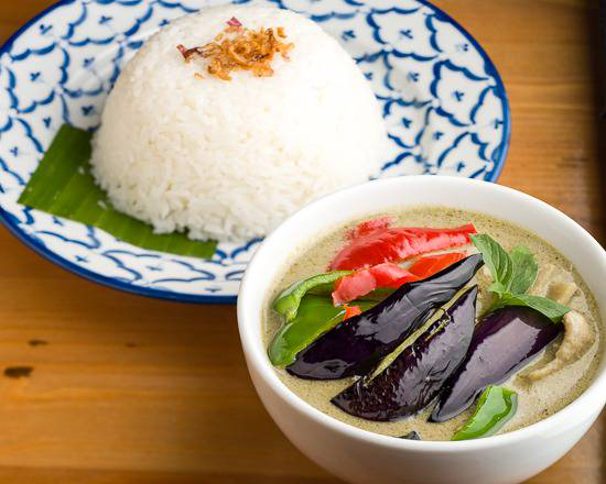 オリエンタルデリ 鶏肉のグリーンカレー