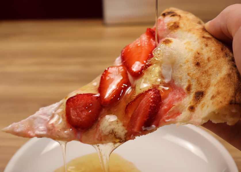 Italian Kitchen VANSAN 飲めるストロベリーピッツァ