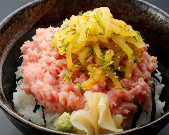 板前寿司 とろたく丼(1人前)Minced Tuna with Japanese Pickled Radish Bowl(1 serving)