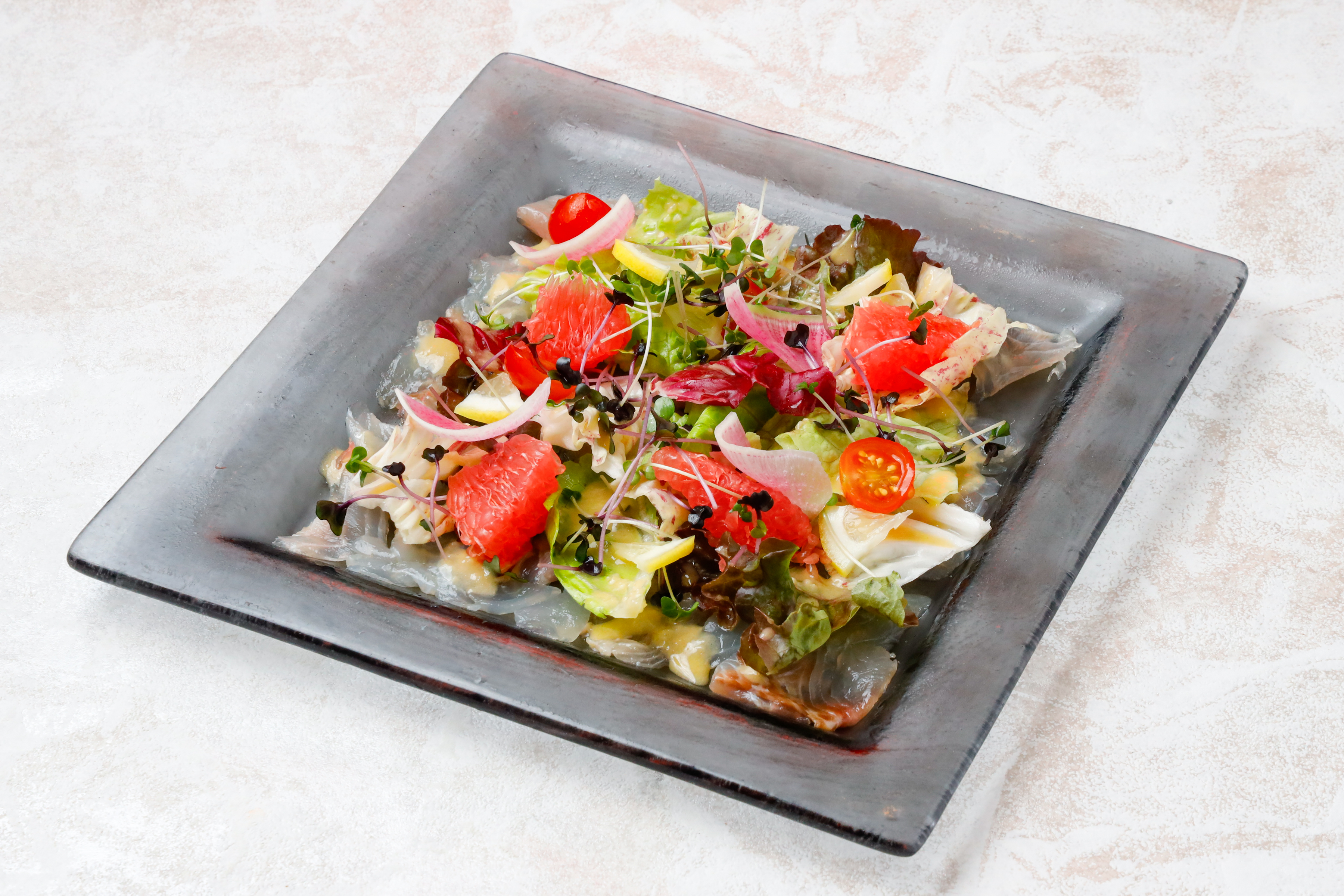 俺のフレンチ 鮮魚のカルパッチョサラダ仕立て