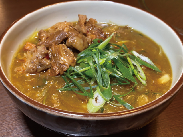 小雀弥 -こがらや- すじカレーうどん・そば