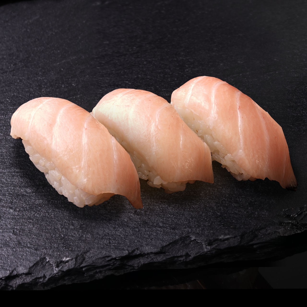 ちよだ鮨 本まぐろ大とろ(3貫)