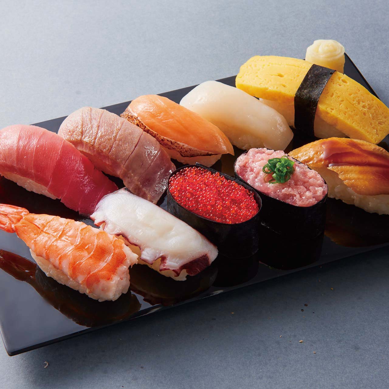 小僧寿し 〈限定数量〉本鮪中とろ入りまかない盛