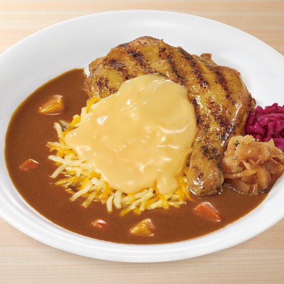 チーズほろほろチキンカレーPork Curry Rice w/ Char-Grilled Tender Chicken Leg & Cheese