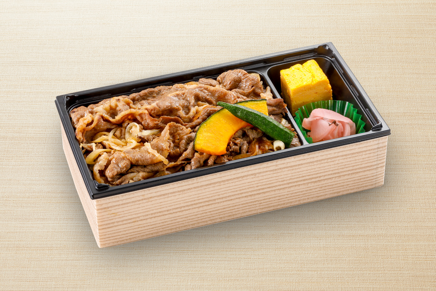 和食さと 黒毛和牛のすき焼重