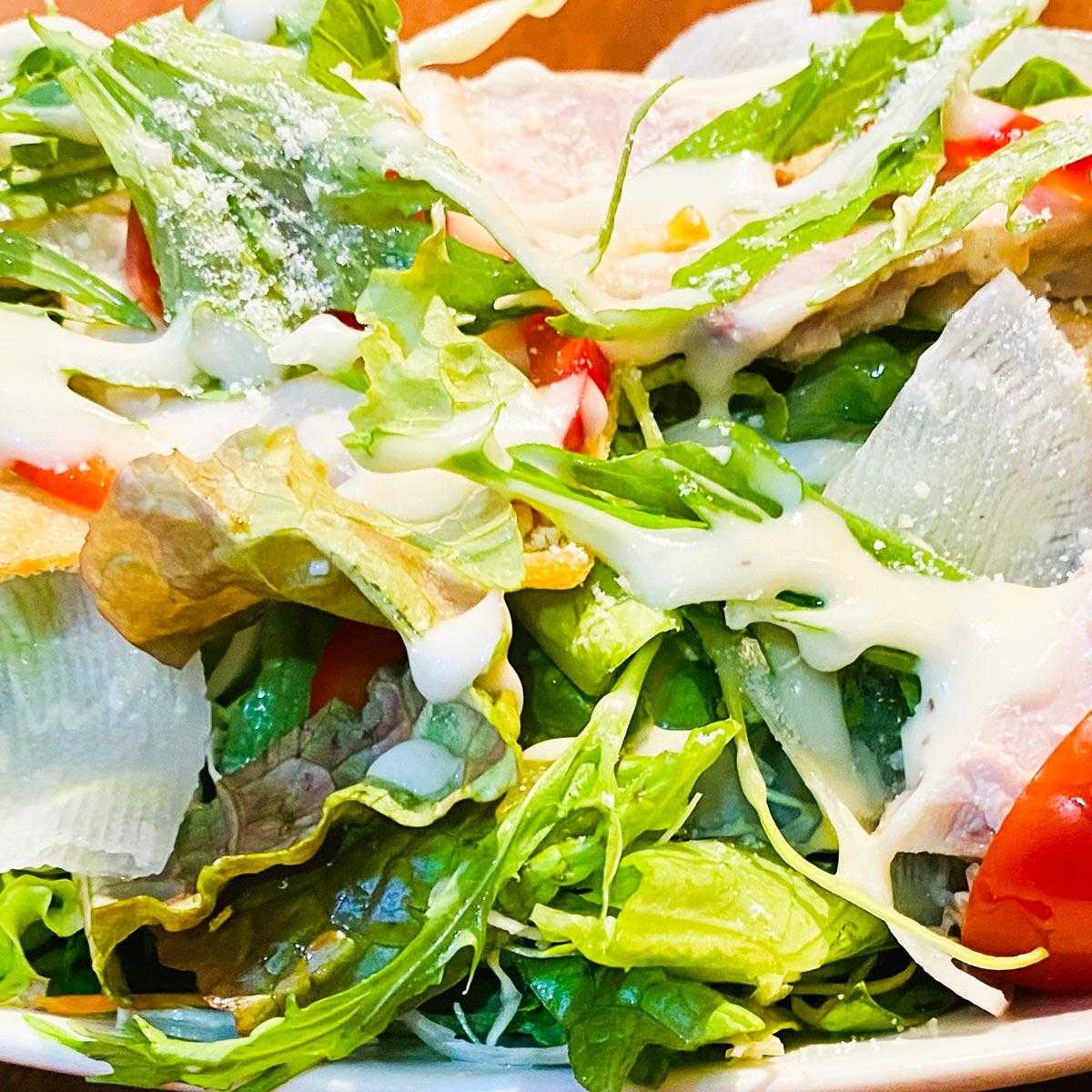 スパイスhub Caesar salad シーザーサラダ