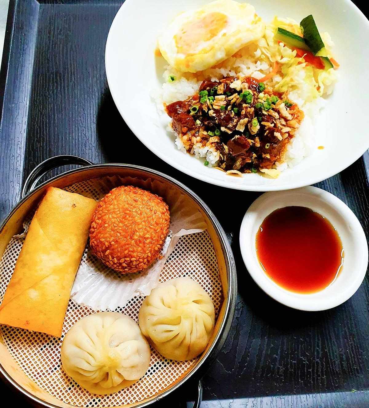 台湾小籠包 飲茶ルーロー飯セット