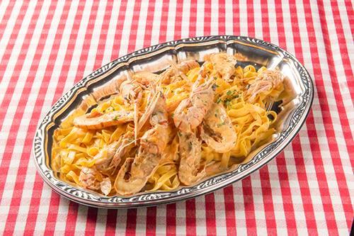 手長海老のトマトクリームソース 自家製手打ち麺“タリアテッレ“ 2人前