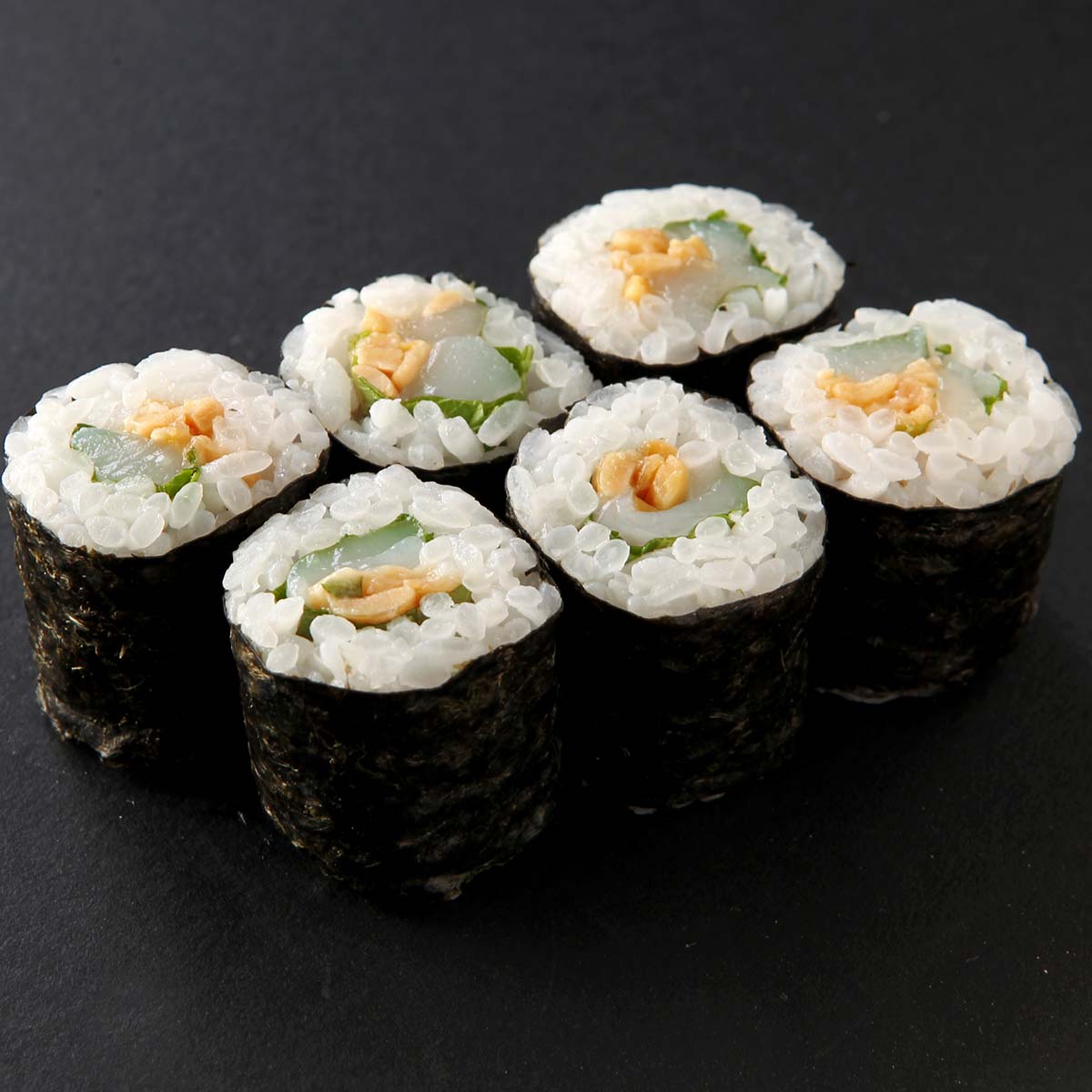 柿家すし 〈細巻き〉 納豆いかしそ巻き