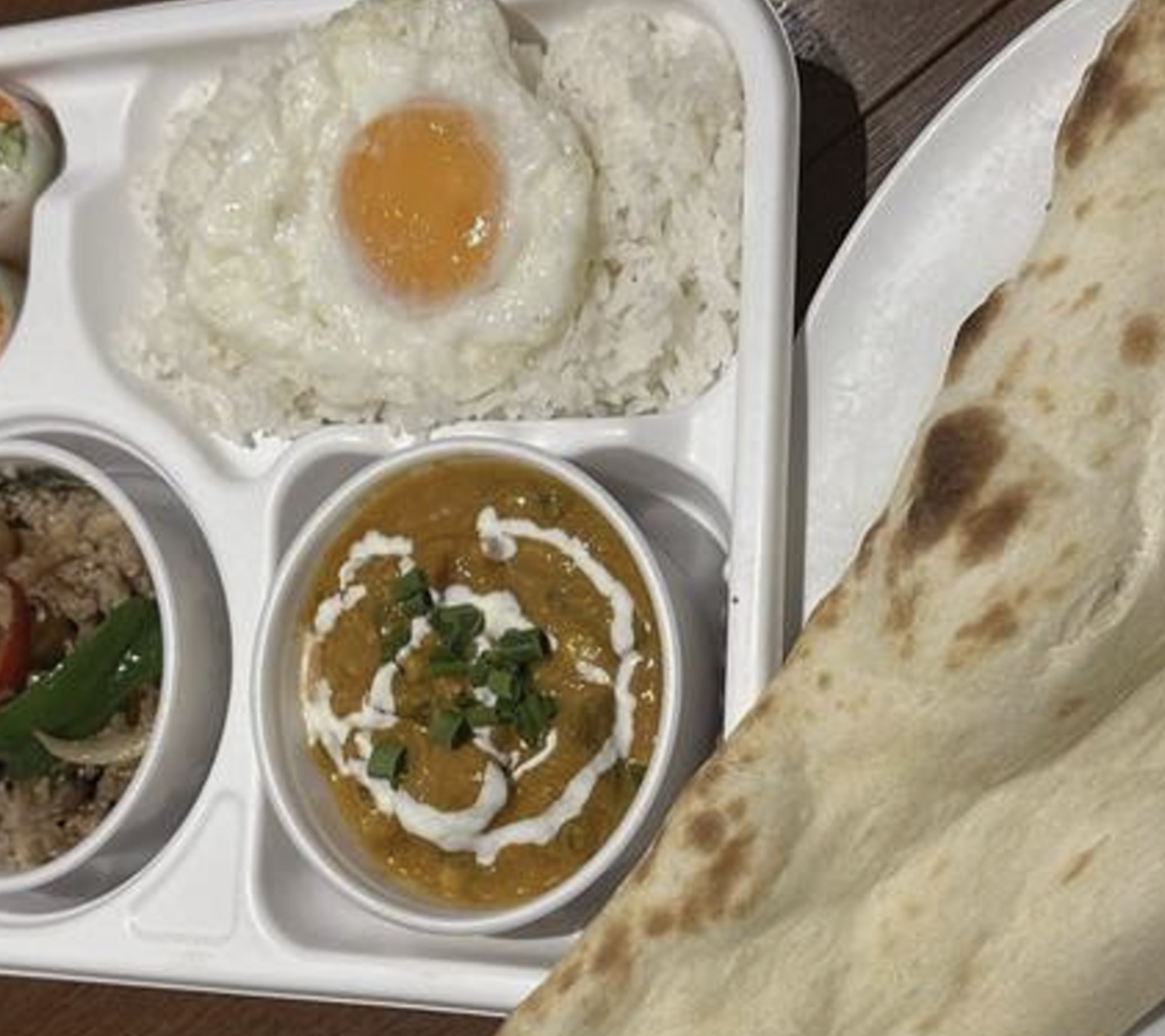 アジアンダイニングバー SAPANA(サパナ) 2種セット ベジタブルカレー＆ガパオライス 2 types set Vegetable curry ＆ Gapao rice(弁当)