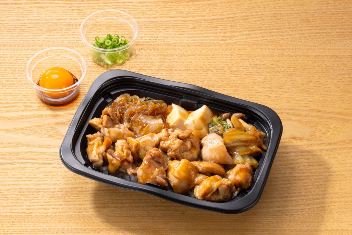 大戸屋人気No.5 月見鶏すき焼き重弁当