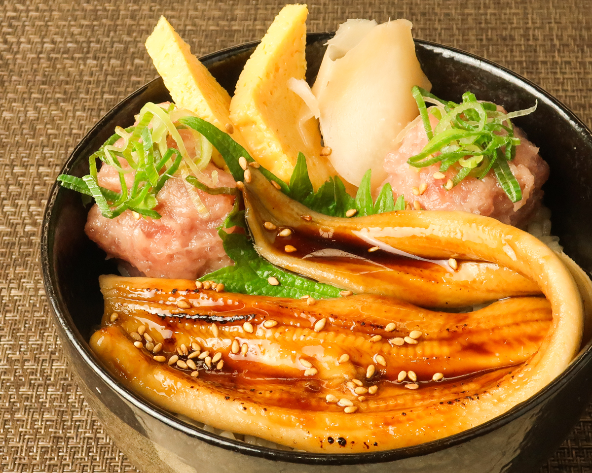 職人のシャリで食べるまぐろ丼 まぐろ近衛 艶やかな1本穴子とねぎとろ丼