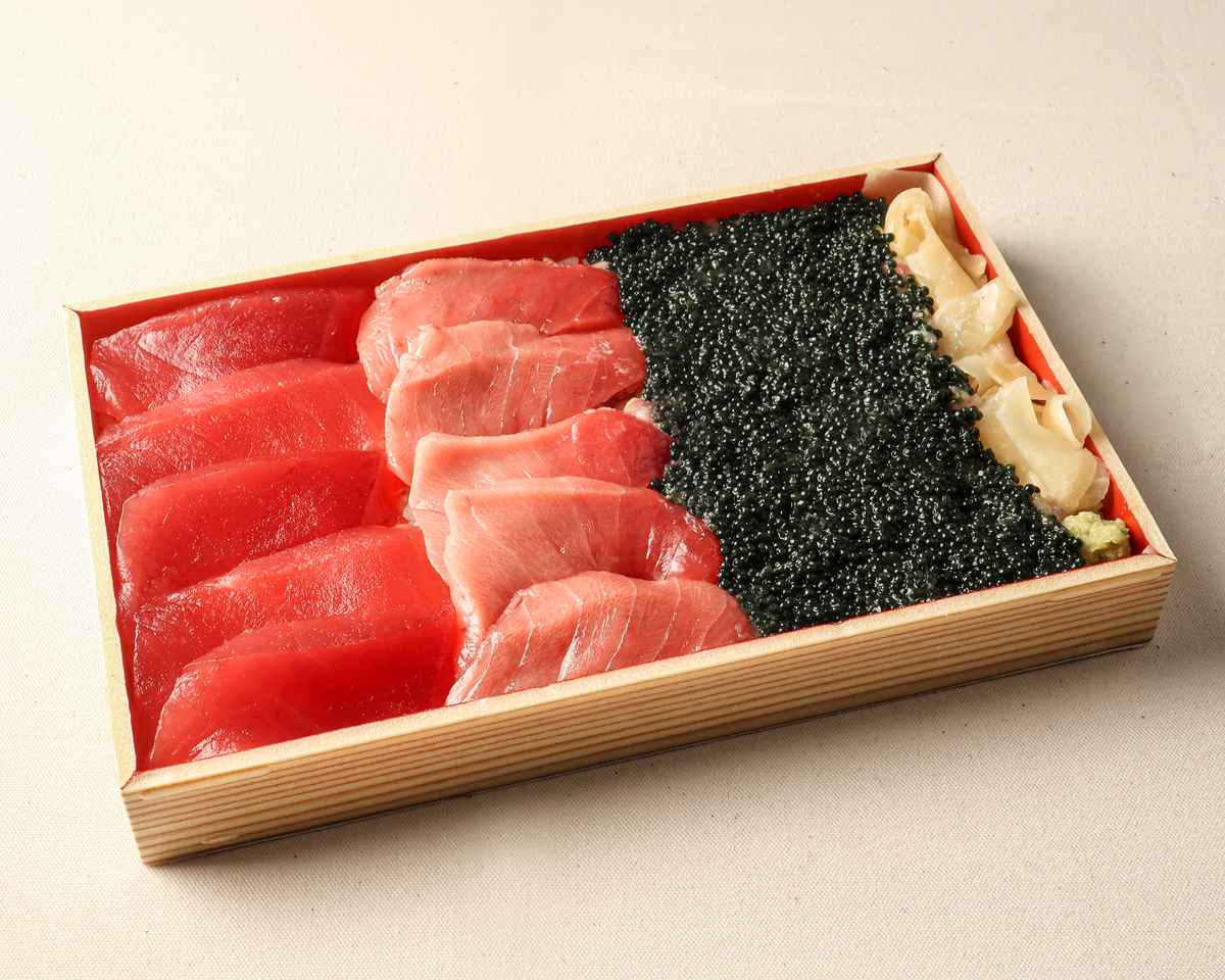 鮨よし田 鮪キャビアちらし