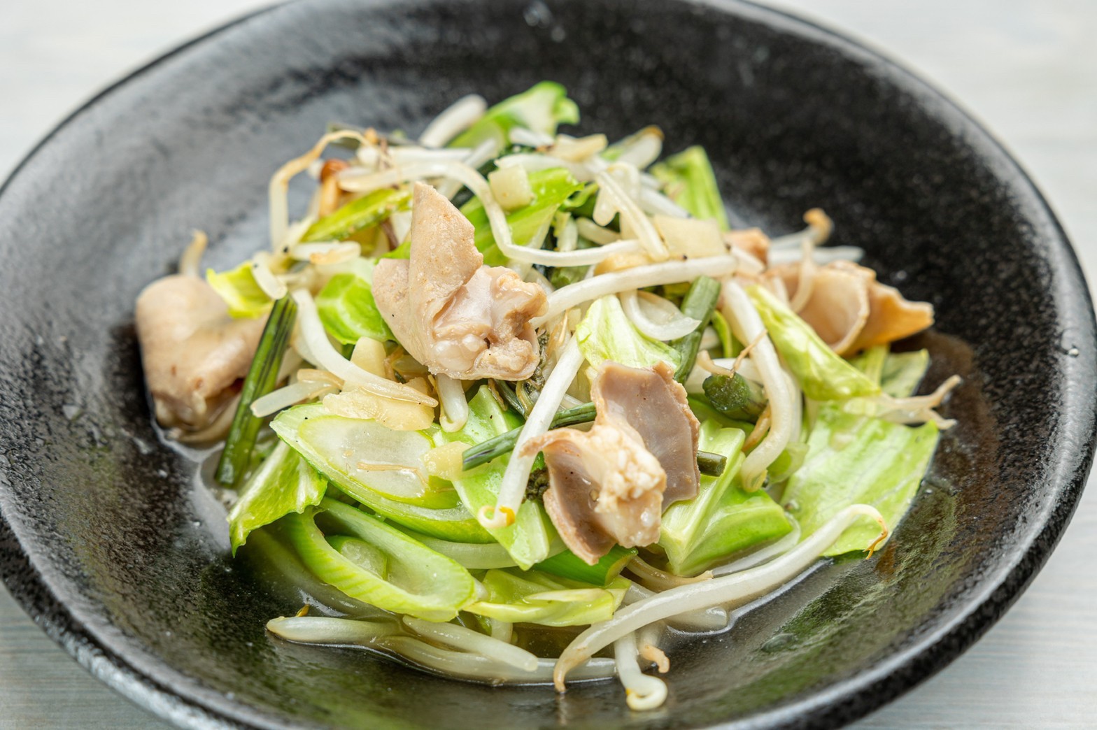 ココイロカフェ ホルモンと野菜炒め