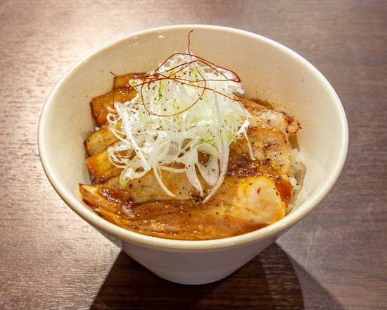 神来 炙りチャーシュー丼 Seared Roast Pork Fillet Rice Bowl