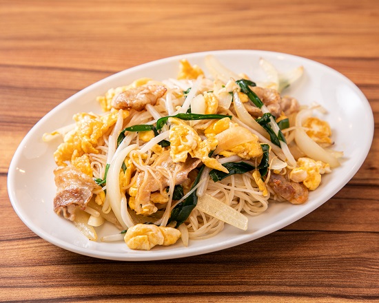 餃子食堂マルケン 焼きビーフン Grilled Rice Vermicelli