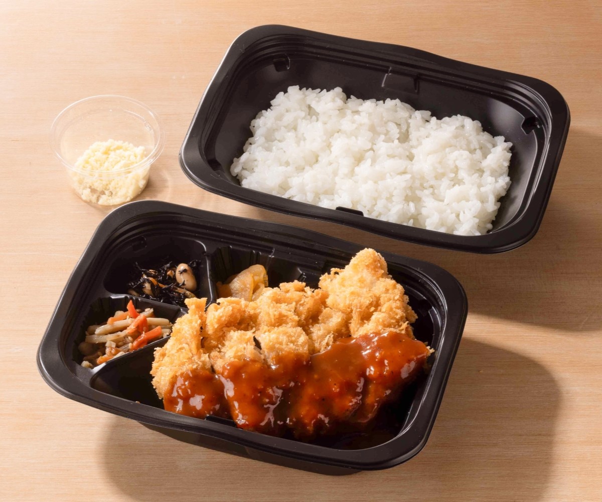 大戸屋 デミグラスチキンかつ弁当